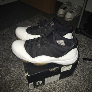 Air Jordan number 11s